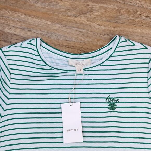 🔹️NWT Brit.NY Green & White Striped "love" Short Sleeve Top Medium - Picture 3 of 10